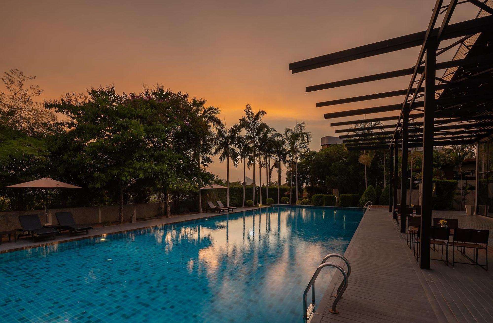 Sea Two Pool Villa Resort Pattaya Jomtien Beach Exterior foto
